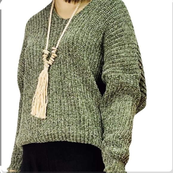 Band of Gypsies V Neckline Front/Back Sage Green Chenille Sweater Sz Small - Picture 1 of 9